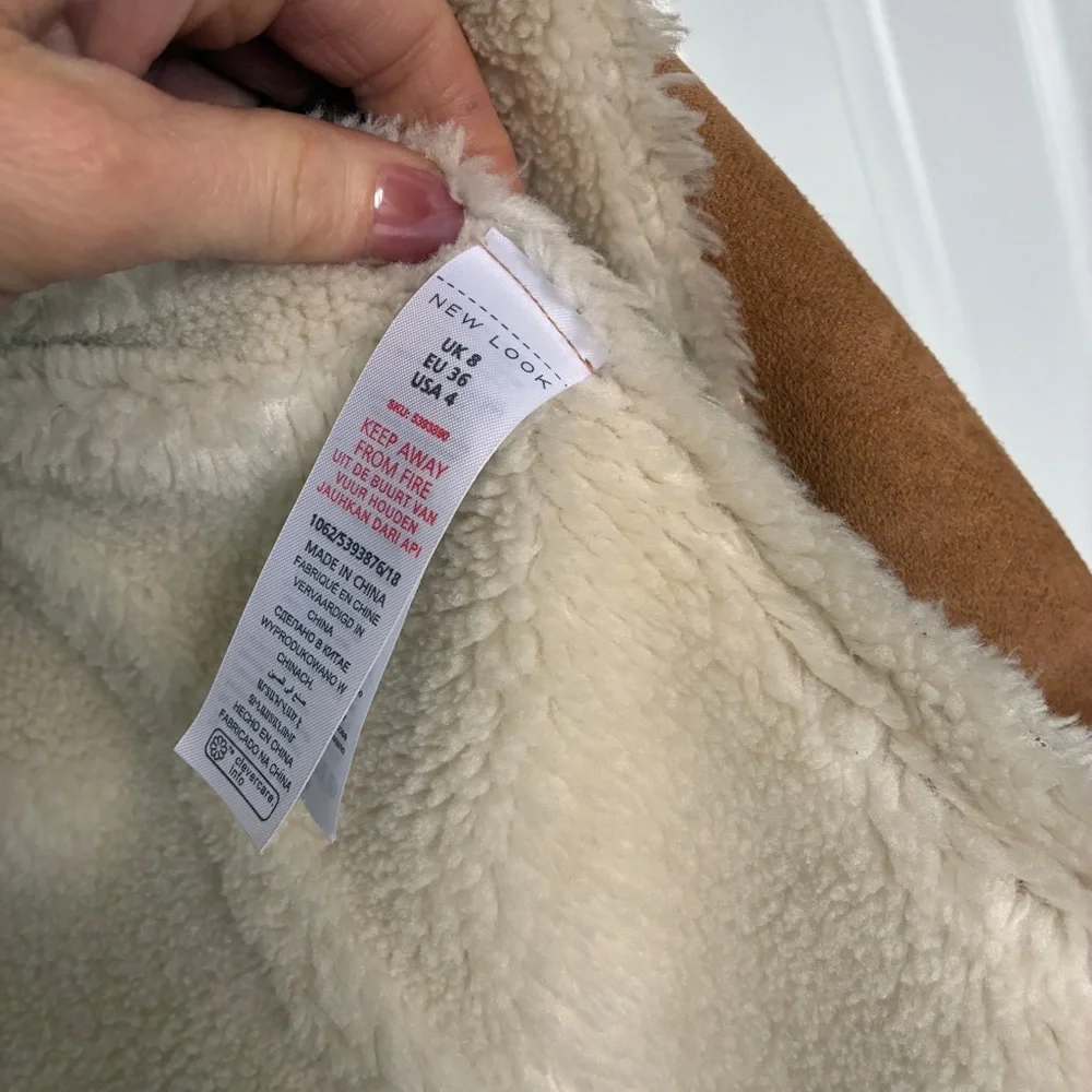 New Look Women's Brown Teddy Jacket with Cream Lining - Picture 5 of 6